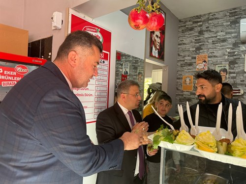 Kaymakamımız Ömer ÇİMŞİT, 3 ADAM FAST FOOD’un Açılışına Katıldı